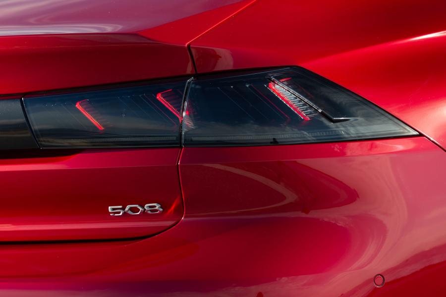 Детали экстерьера Peugeot 508 GT 2018 года  (WW) (фото 33 из 42)